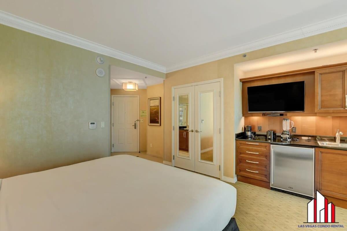 Mgm Signature-22-611 Strip View Jacuzzi Studio Las Vegas Luaran gambar